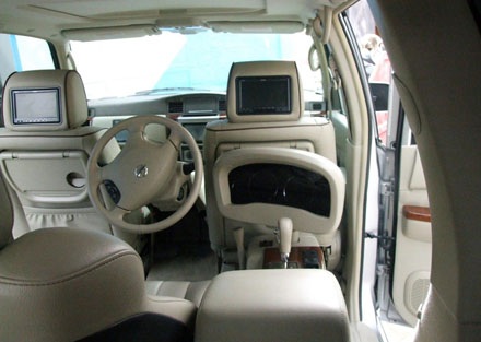 Người lái là người ngồi trước hay ngồi sau? - 10 Bố trí khoang lái mới